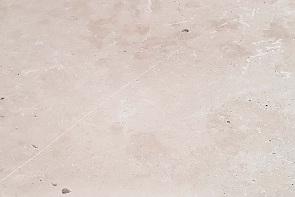 TRAVERTINE - ANGULO PISCINAS INTERIOR — Travertino